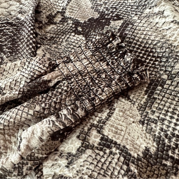 Philosophy Snakeskin Print Button Front Blouse - Size S - Picture 9 of 16